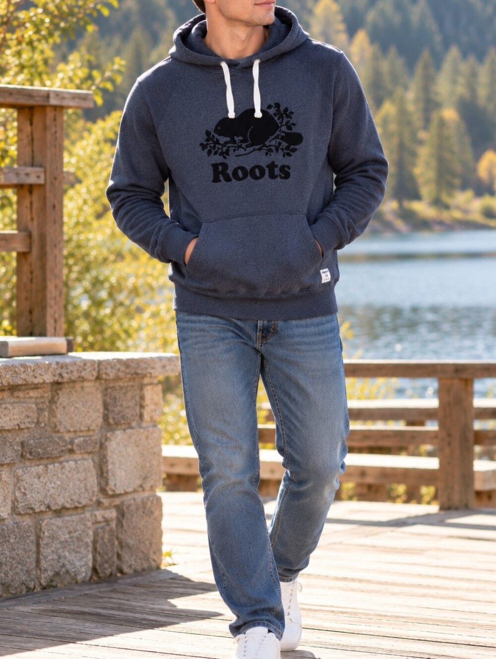 Roots Men’s Dark Navy Beaver Logo Pullover Hoodie Cotton Blend Casual Streetwear